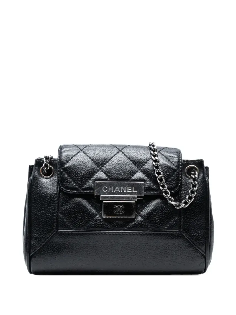 Chanel 2003-2004 mini Accordion Flap Schultertasche aus gestepptem Kaviarleder in Schwarz
