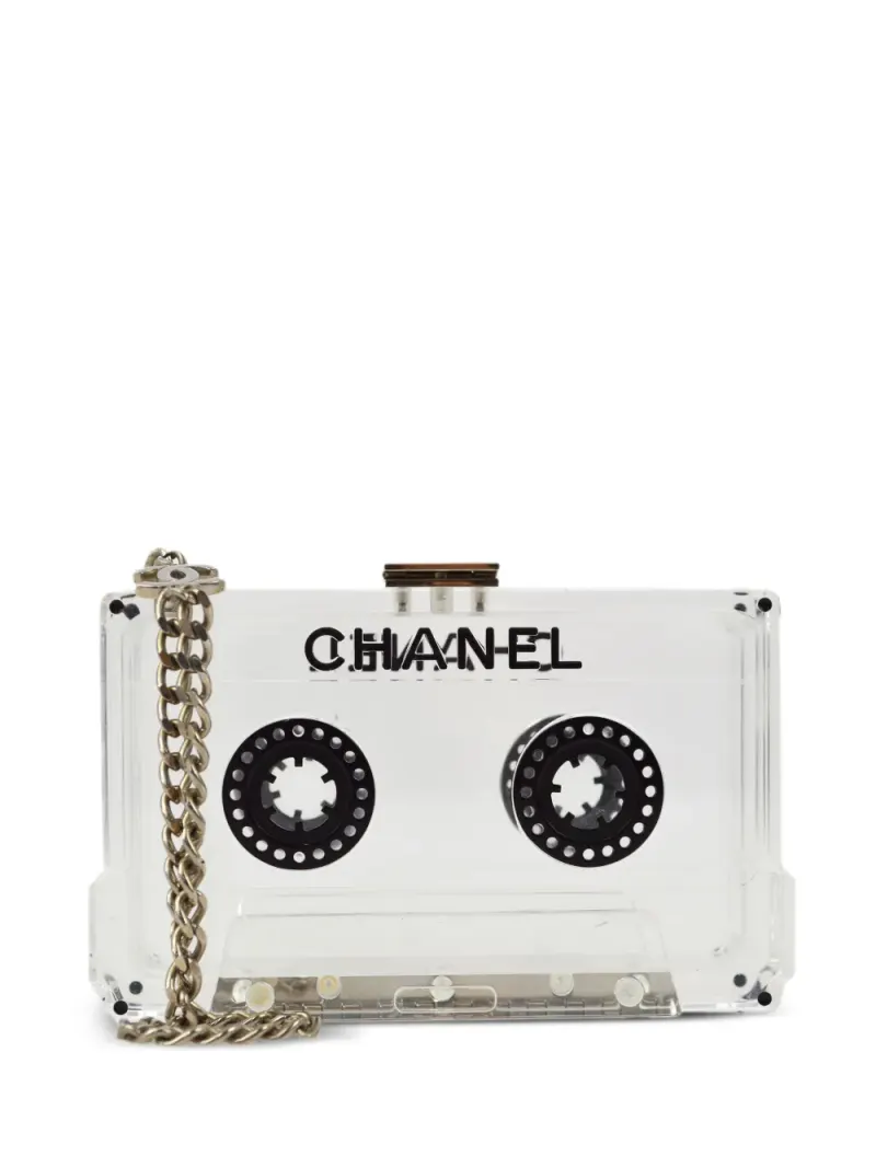 Chanel Cassette in Weiß – Pre-owned Taschen