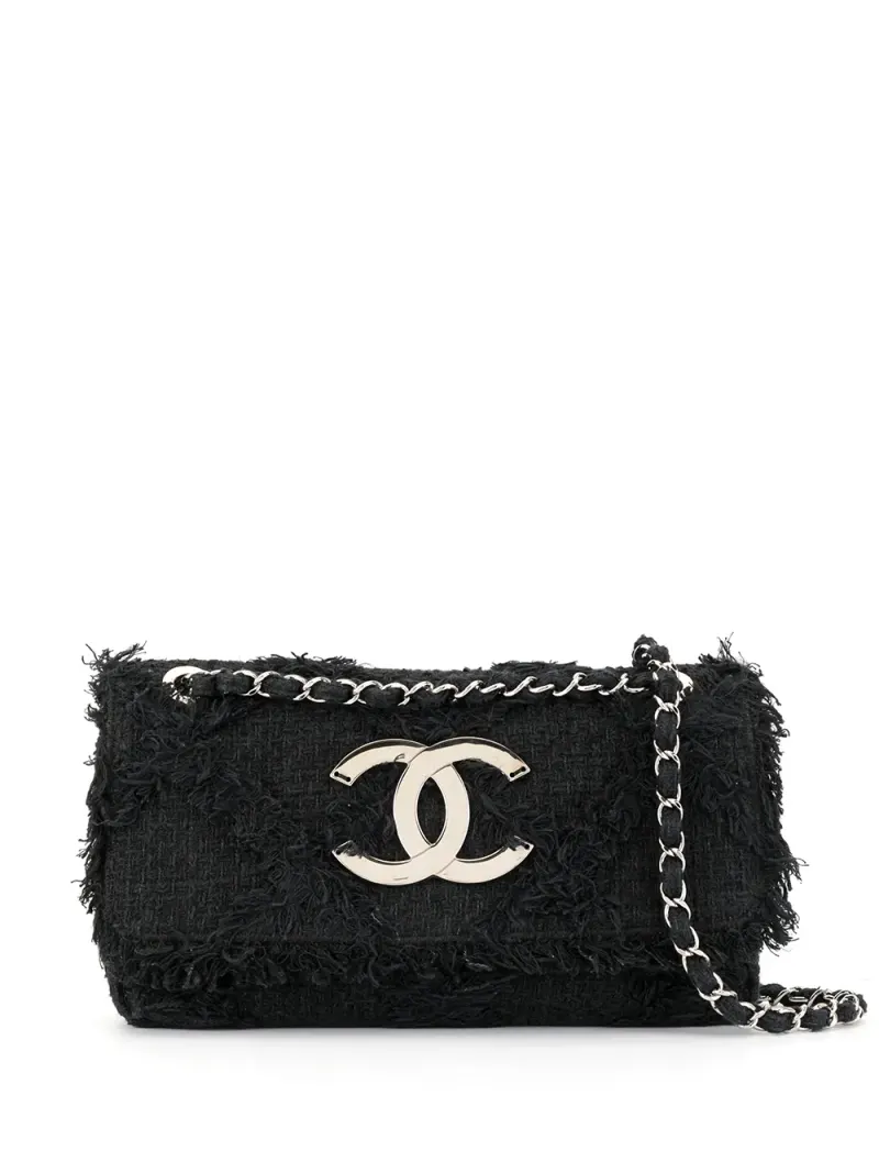 Chanel CC-Schultertasche mit Kettenriemen in Schwarz
