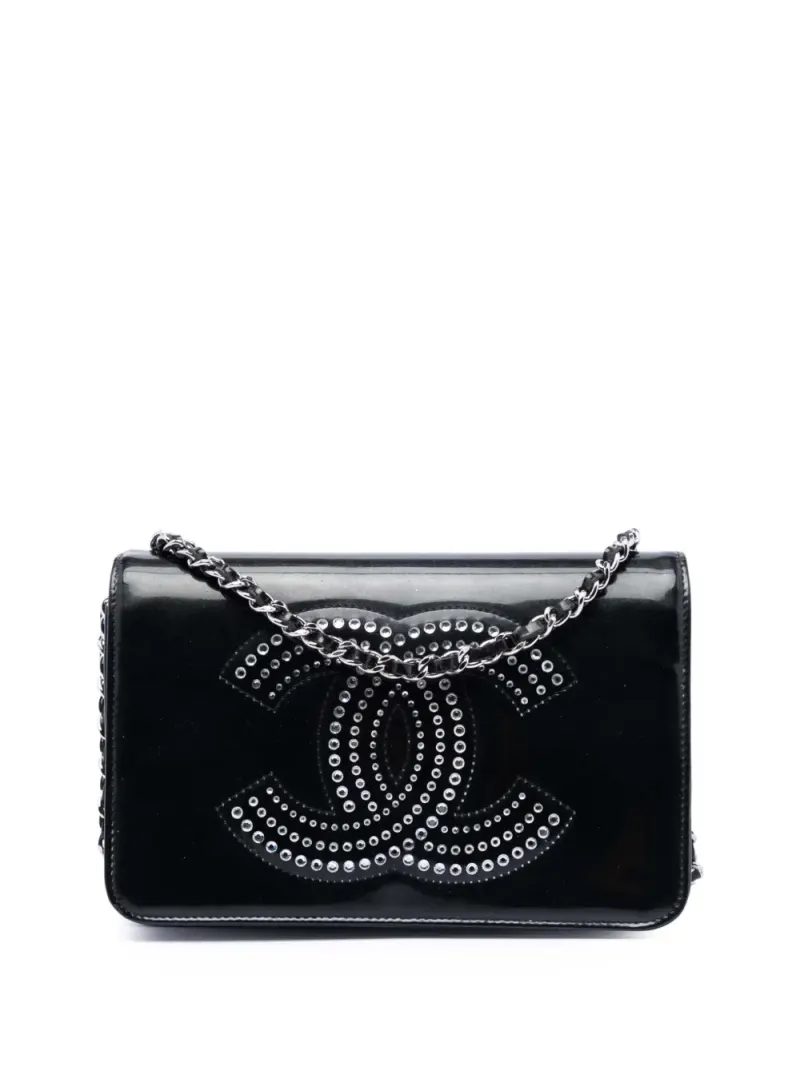 Chanel 2009-2010 CC Umhängetasche aus Lackleder mit Strass in Schwarz