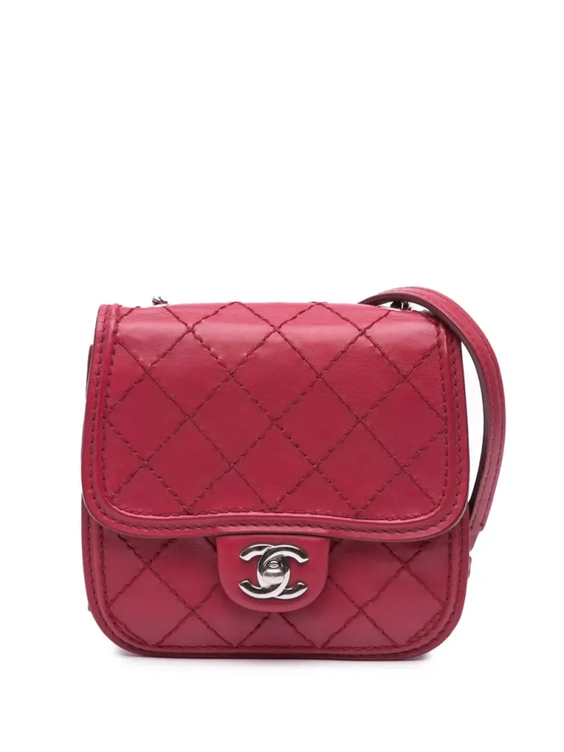 Chanel 2012-2013 mini Citizen Flap Umhängetasche aus Kalbsleder mit Ziernähten in Rosa Kalbsleder-Leder