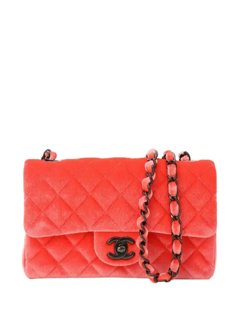 Chanel 2014 Classic Flap Schultertasche aus Samt in Rot