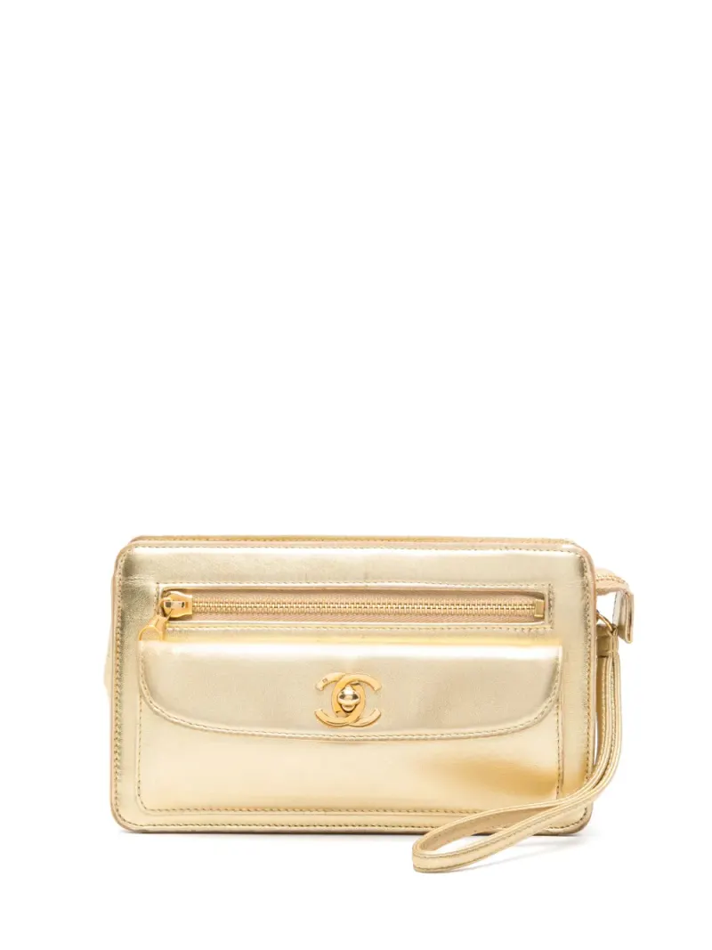 Chanel 1996-1997 Clutch mit CC-Drehverschluss in Gold