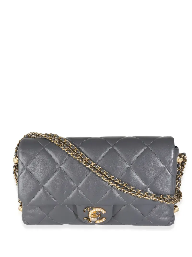 Chanel 2021-2023 Crush On Chains Schultertasche in Grau