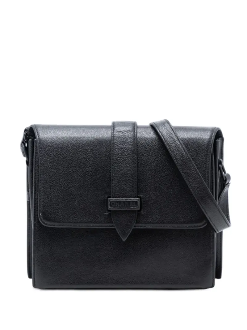 Chanel 1997-1999 gekörnte Flap Umhängetasche in Schwarz