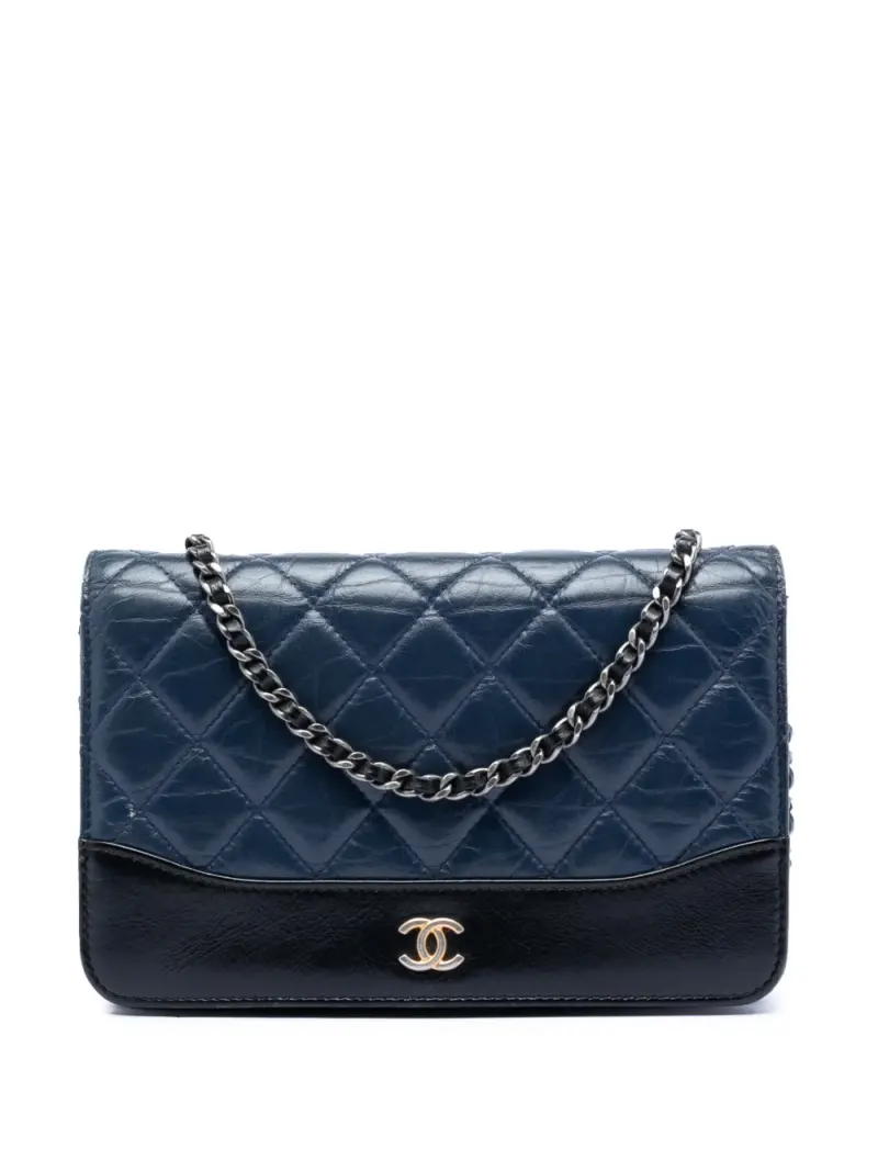 Chanel gestepptes Gabrielle Portemonnaie in Blau – Pre-owned Taschen