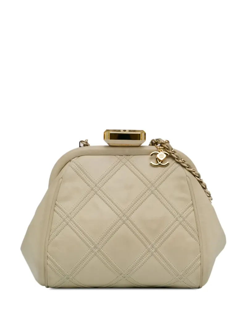 Chanel Kiss Lock Frame in Weiß – Pre-owned Taschen