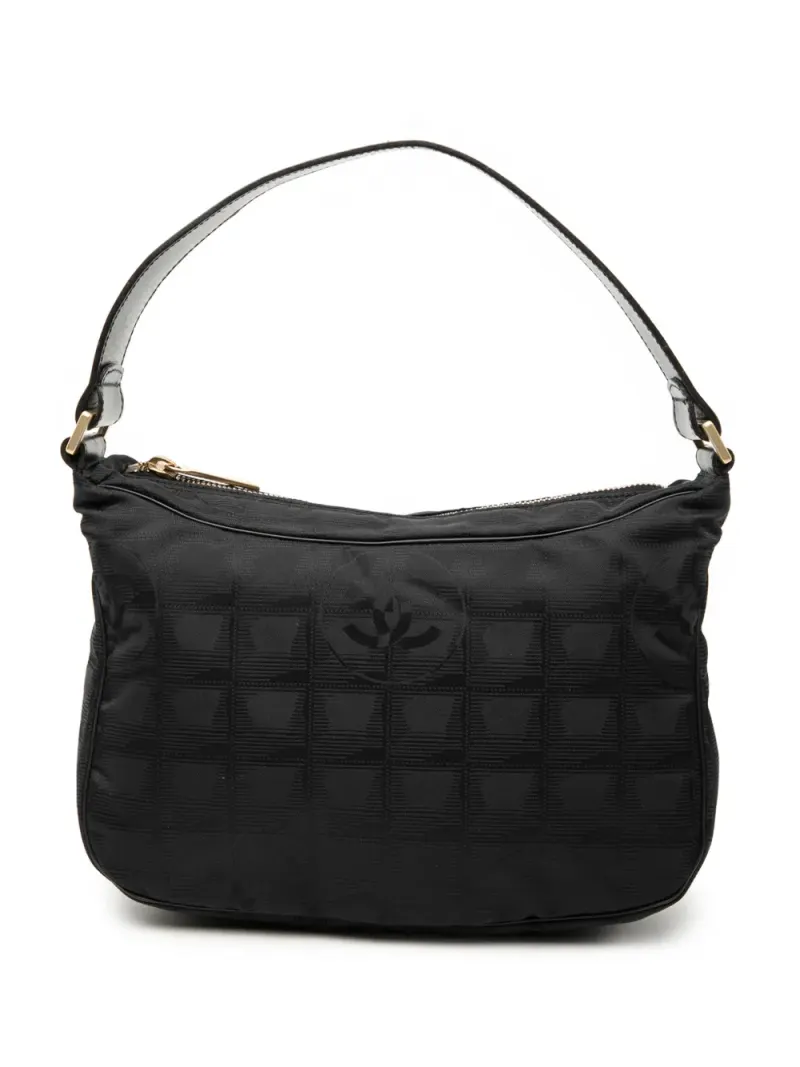 Chanel 2003-2004 New Travel Line Handtasche aus Nylon in Schwarz