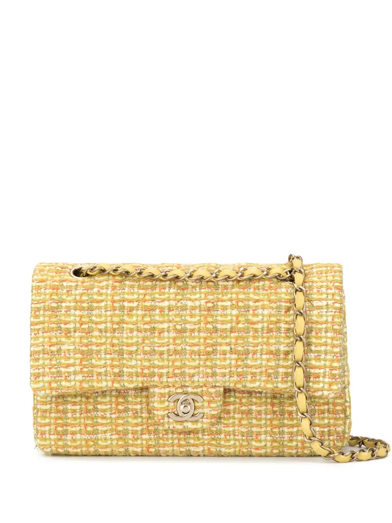 Chanel Schultertasche mit Doppelklappe in Gelb