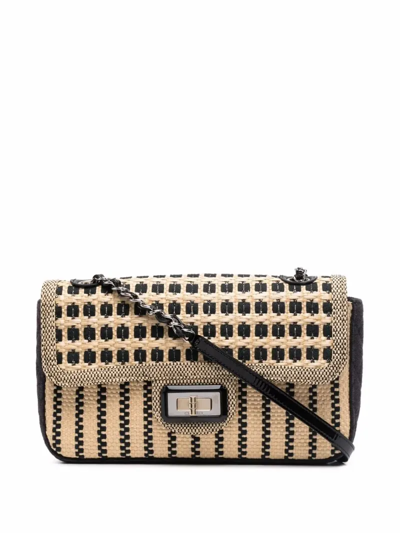 Chanel 2011 Schultertasche aus Raffiabast in Nude
