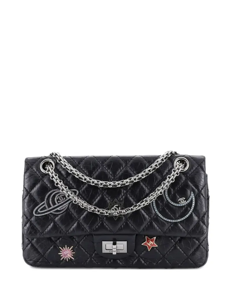 Chanel Space Charms Reissue 2.55 Flap Bag Quilted Aged Calfskin 225 in Schwarz – Pre-owned Taschen