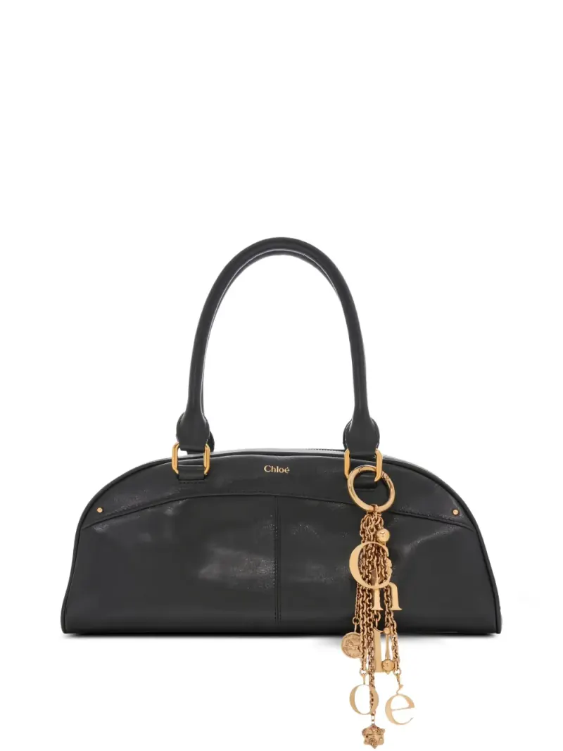 Chloé Schultertasche mit Logo-Anhänger in Schwarz