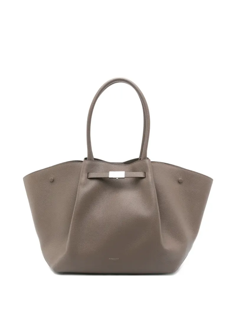 DeMellier The New York Schultertasche mit Beschlägen in Nude