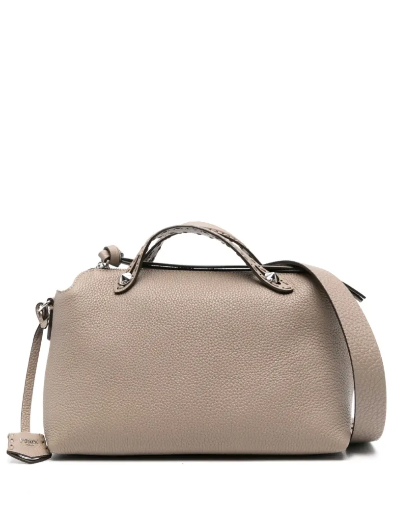 Fendi Mittelgroße By the Way Selleria Schultertasche in Braun