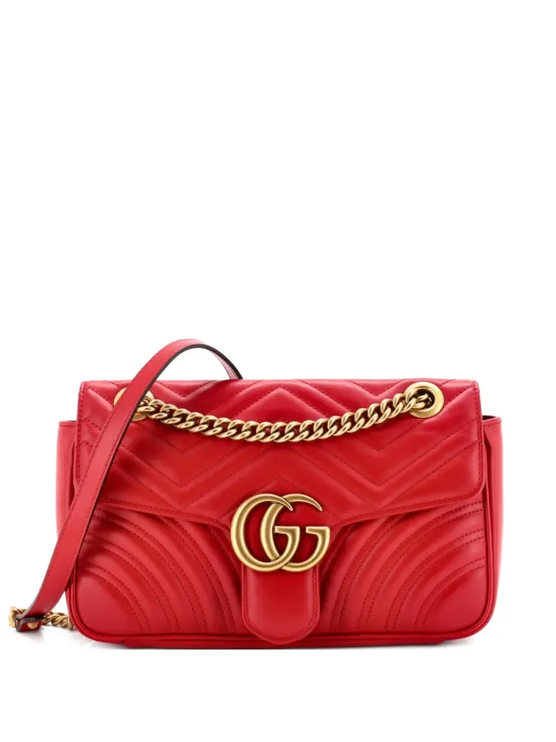 Gucci Mini GG Marmont Umhängetasche aus Leder mit Klappe Mini in Rot
