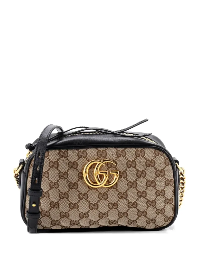 Gucci Kleine GG Marmont Schultertasche aus Canvas mit Leder und diagonaler Steppung in Schwarz