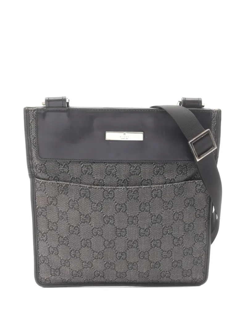 Gucci GG Schultertasche aus Leder in Grau