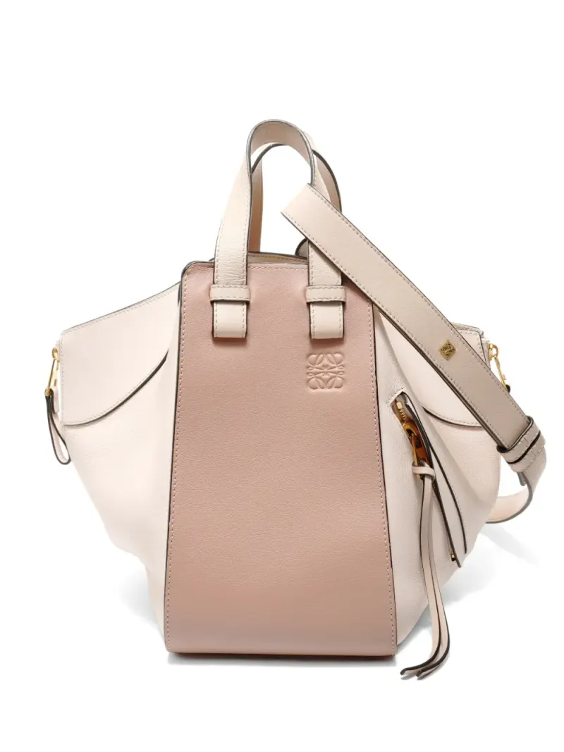 Loewe 2010-2020s Hammock leather handbag in Nude