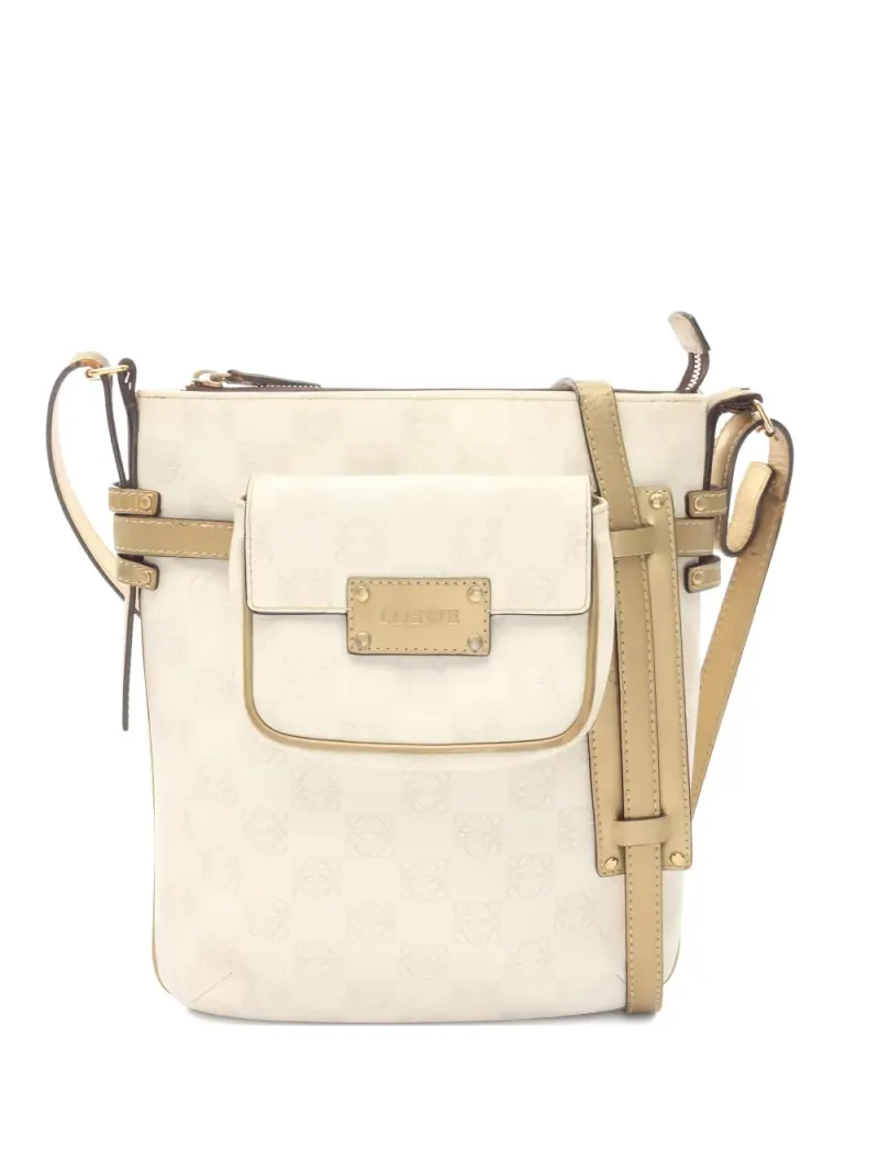 Loewe Anagram in Nude – Pre-owned Taschen