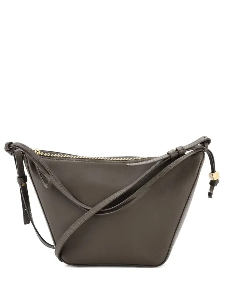 Loewe Mini Hammock Umhängetasche aus Leder Mini in Grün
