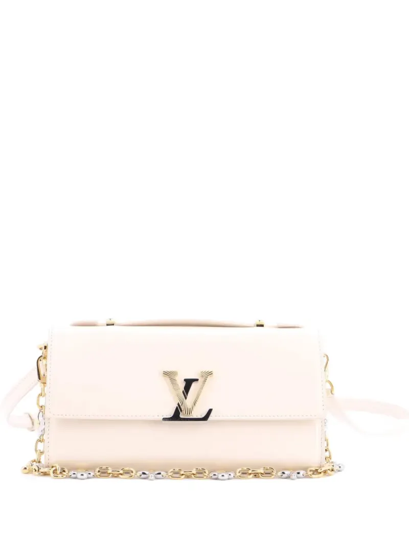 Louis Vuitton Capucines Clutch mit Kette in Nude