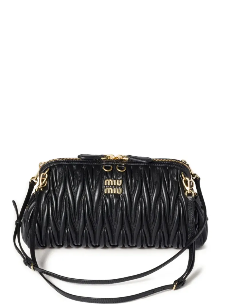 Miu Miu Clutch aus Matelassé-Leder