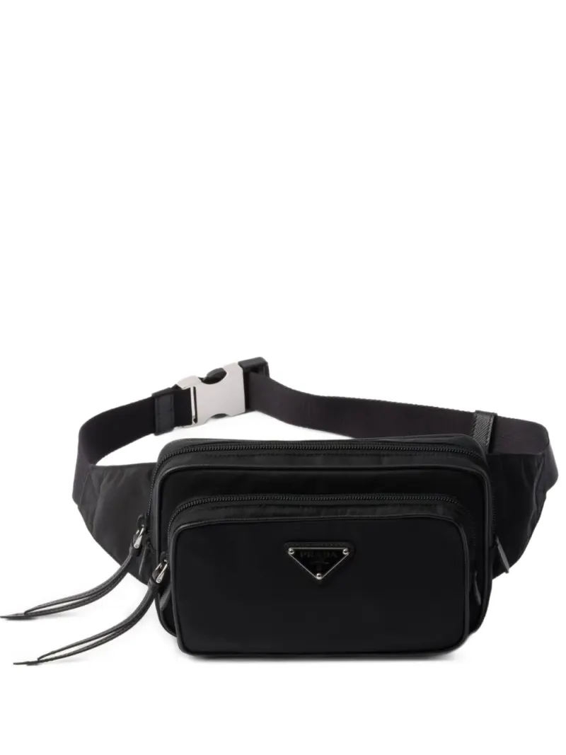 Prada Gürteltasche mit Logo-Schild in Schwarz