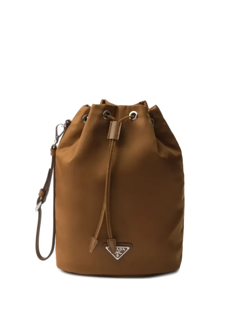 Prada Re-Nylon Clutch in Braun Re-Nylon-Leder