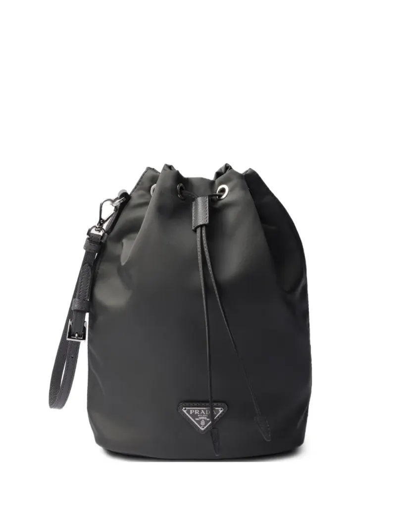Prada Re-Nylon Clutch in Grau Re-Nylon-Leder
