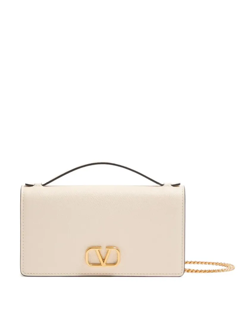 Valentino VLogo Signature Portemonnaie aus körnigem Kalbsleder mit Kette